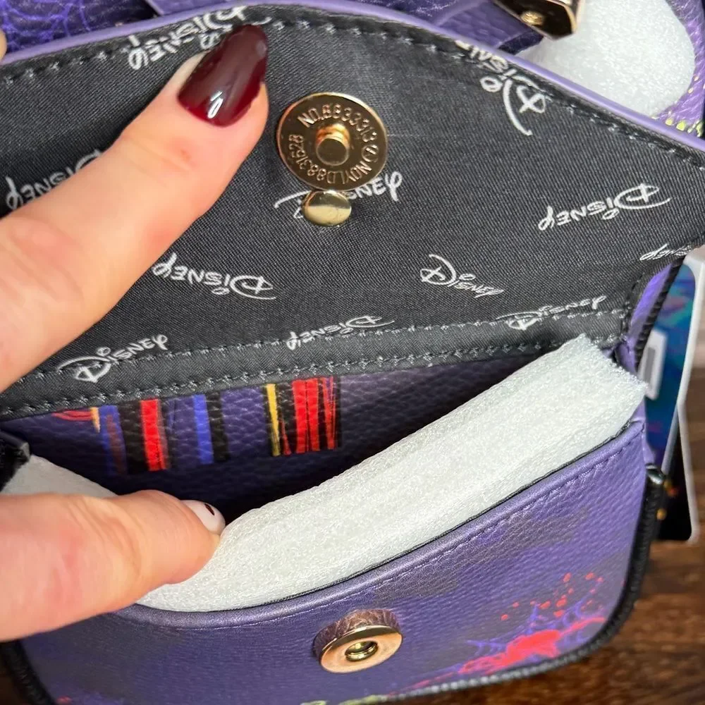 WondaPop Disney Villains Evil Queen Luxe 8” Crossbody Bag. Faux Leather. NWT!